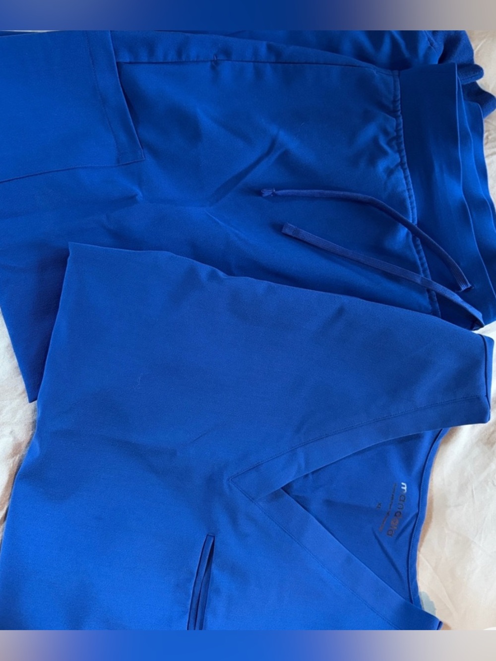 Mandala Women's Royal Blue Scrub Set - V-Neck Top & jogger pants